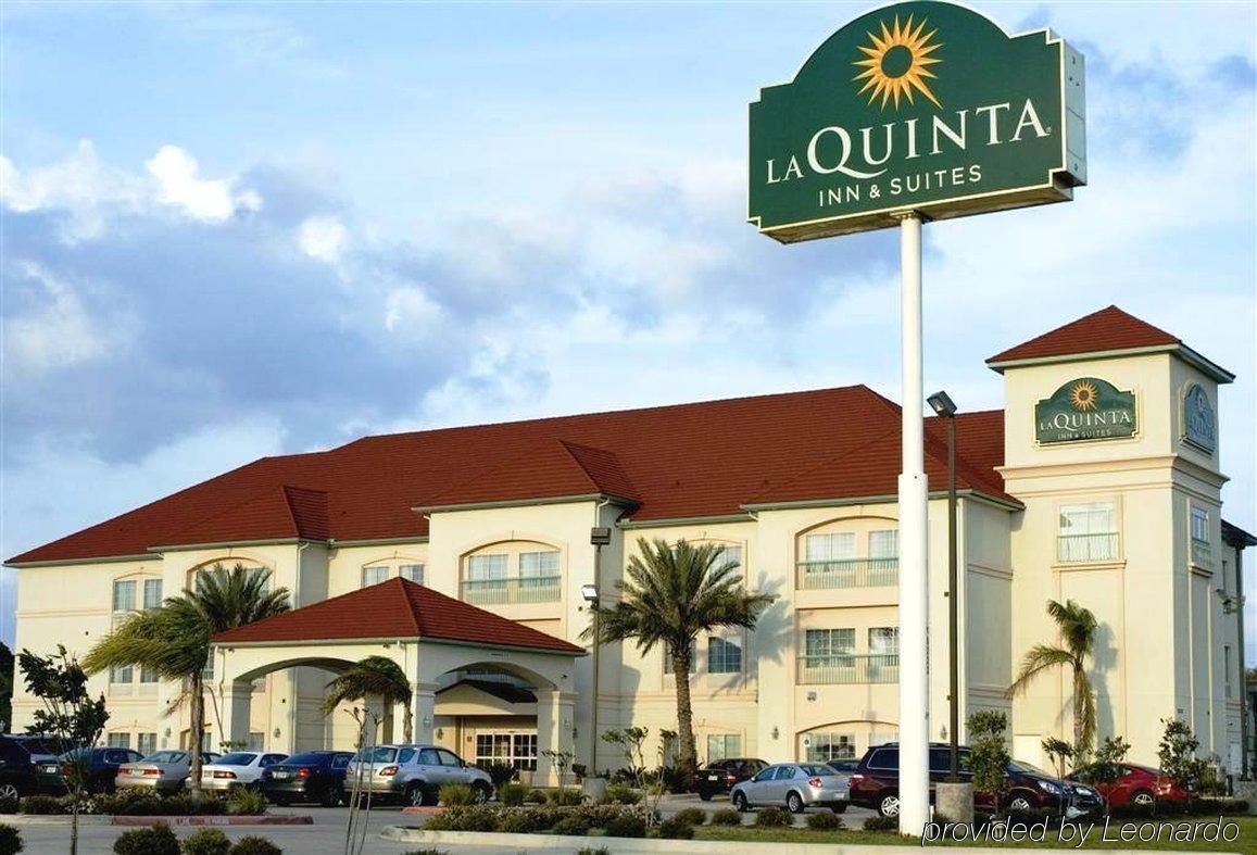 La Quinta By Wyndham Rosenberg Hotel Exterior photo