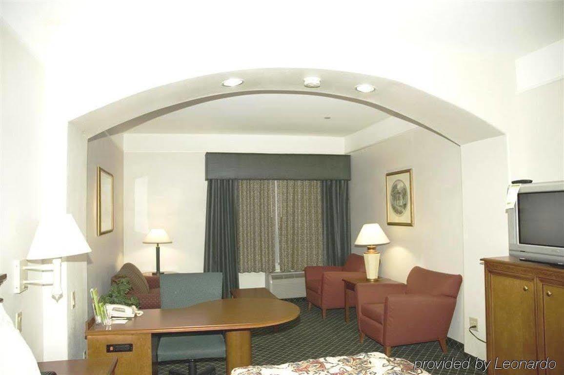 La Quinta By Wyndham Rosenberg Hotel Exterior photo
